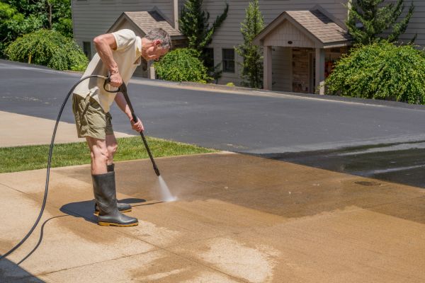 Cost of Concrete Pressure Cleaning in Wilkes Barre